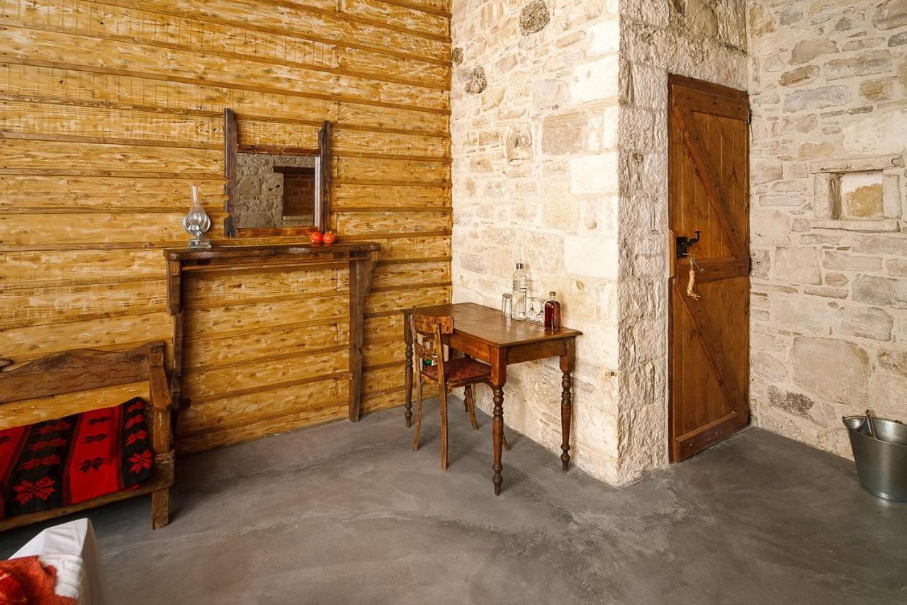 Kamihis Farm House Experience Zaros Exterior photo