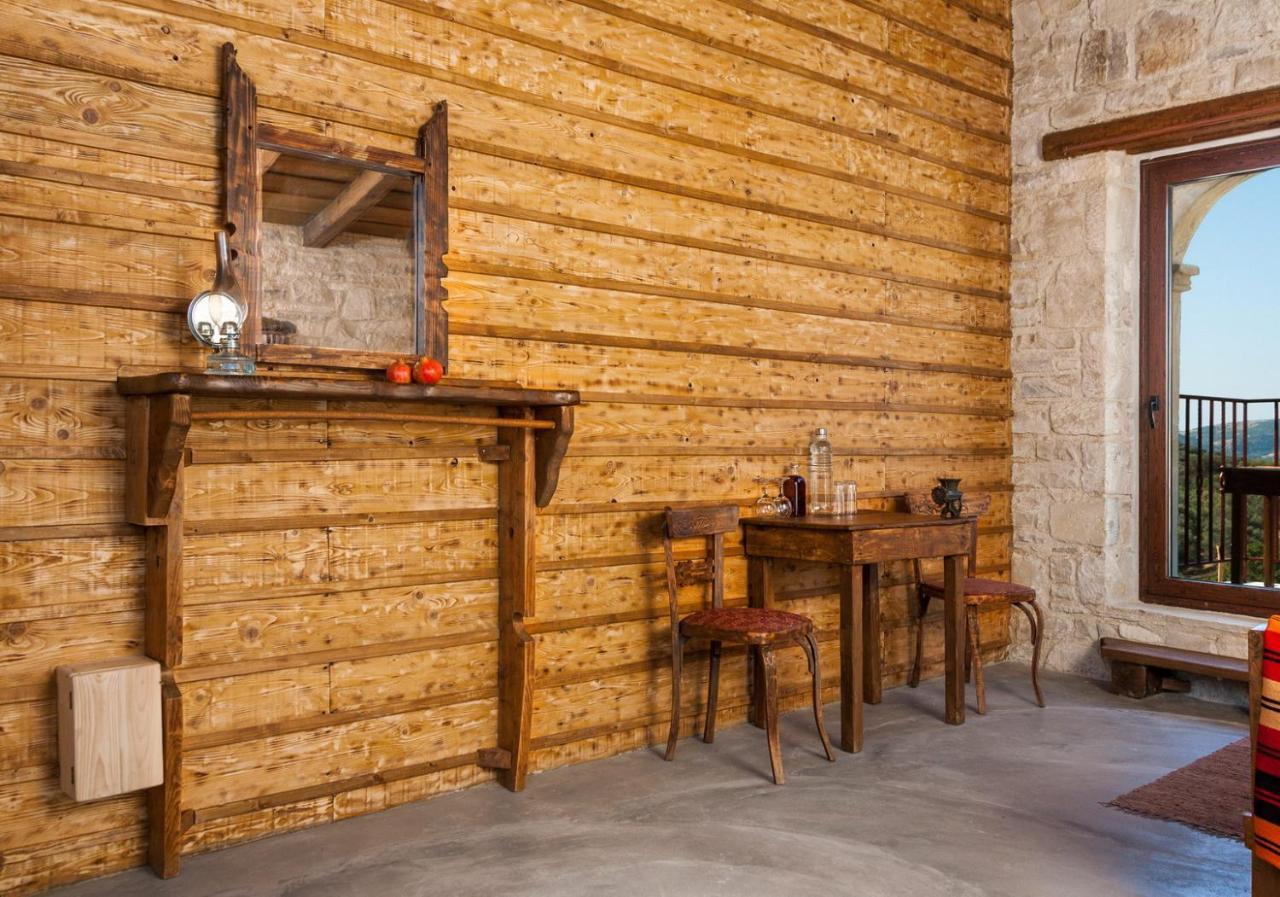 Kamihis Farm House Experience Zaros Exterior photo
