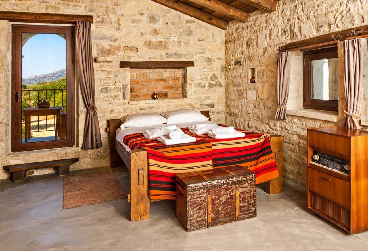 Kamihis Farm House Experience Zaros Exterior photo