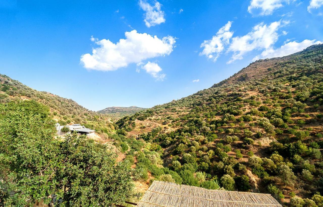 Kamihis Farm House Experience Zaros Exterior photo